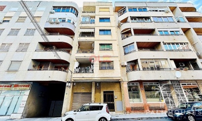Apartment - Revente - Torrevieja - Torrevieja Centro