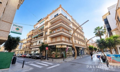 Apartment - Venta - Torrevieja - Torrevieja Centro