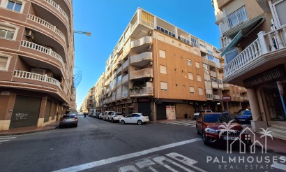 Apartments - Resale - Torrevieja - Center