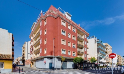 Apartments - Resale - Torrevieja - Center