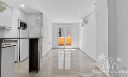 Apartments - Resale - Torrevieja - Torrevieja Centro