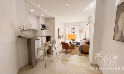 Apartments - Resale - Torrevieja - Torrevieja Centro