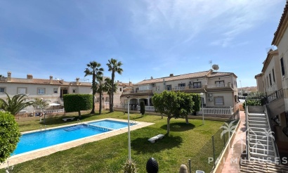 Appartement - Herverkoop - Torrevieja - Aguas Nuevas