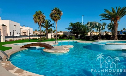 Appartement - Herverkoop - Torrevieja - Aguas Nuevas