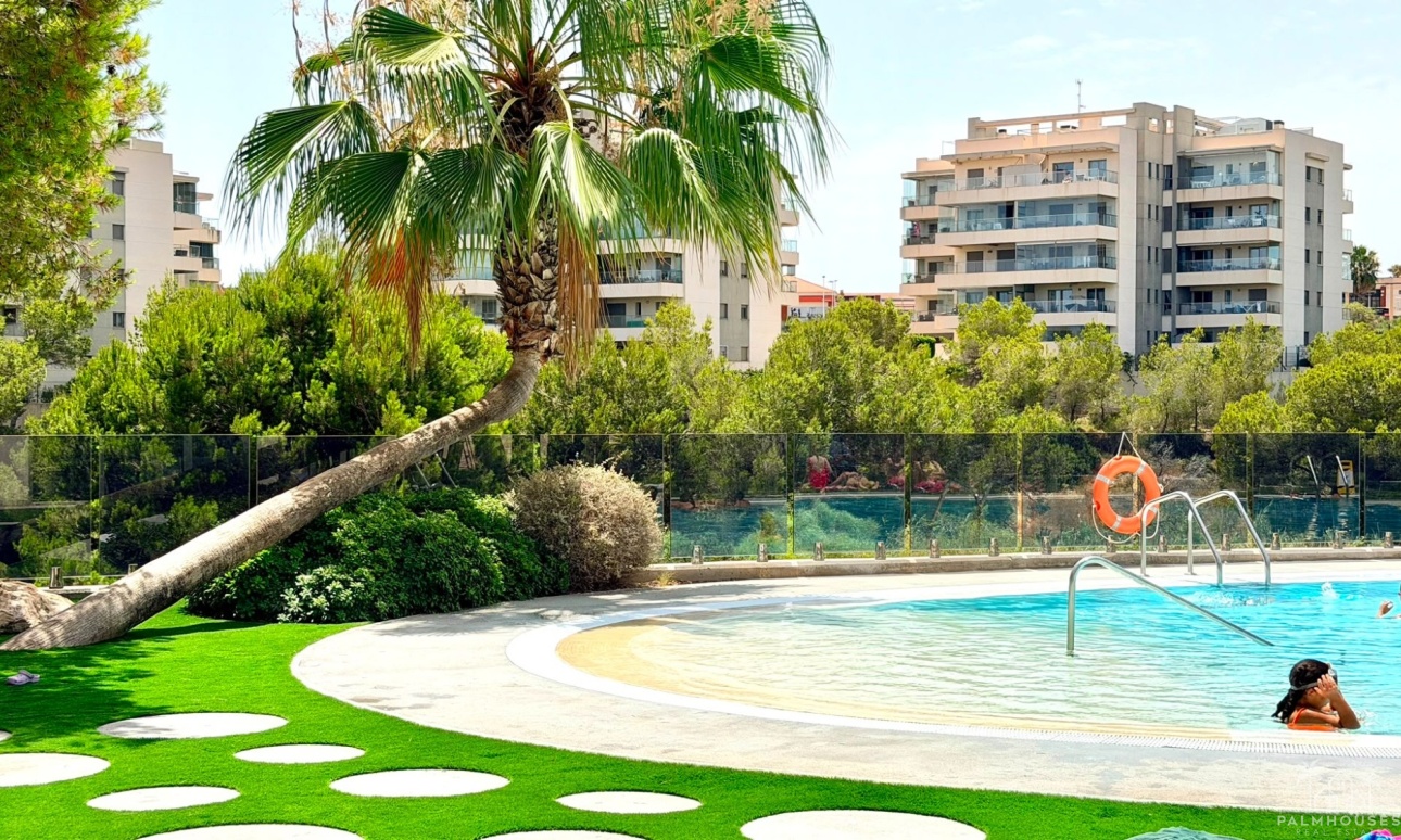 Herverkoop - Appartement - Orihuela Costa - La Zenia
