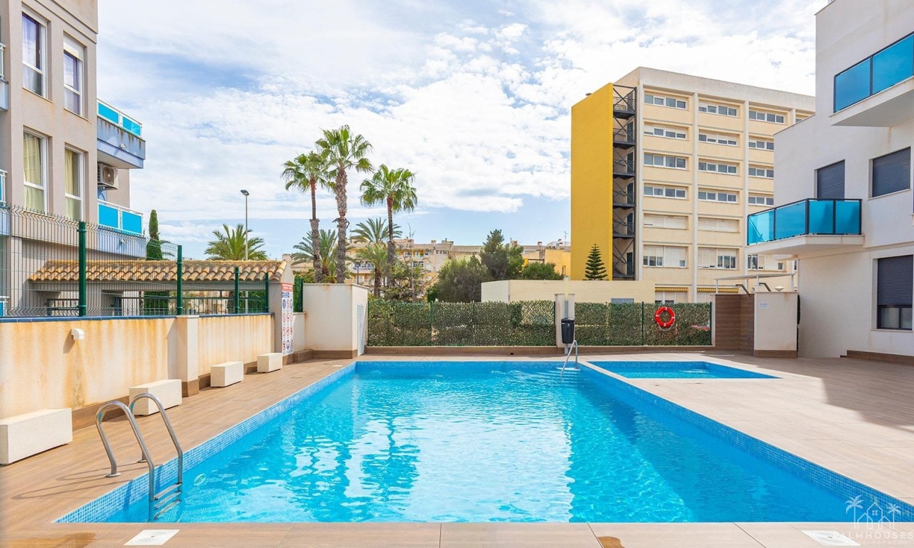 Herverkoop - Appartement - Torrevieja - Estacion de autobuses