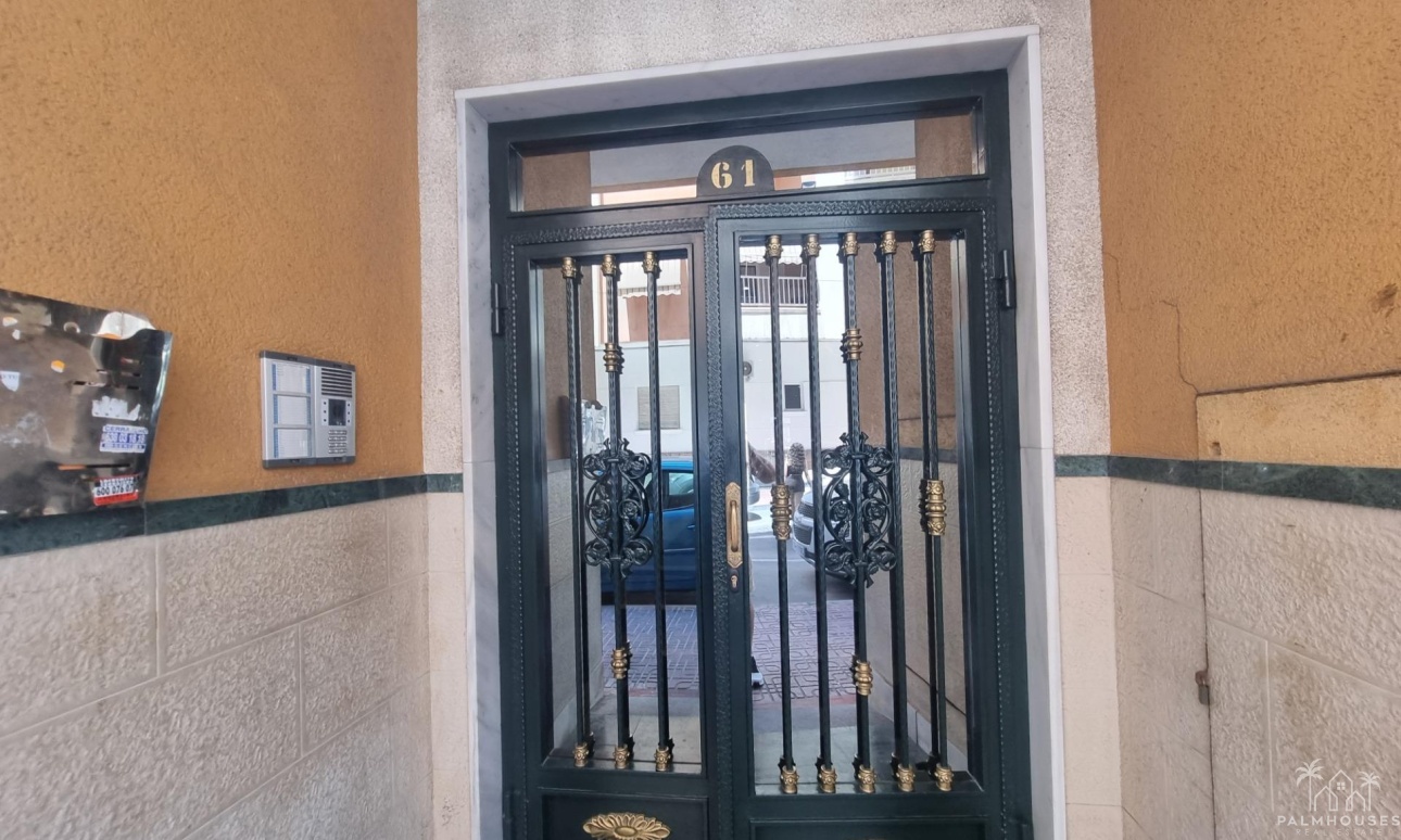 Herverkoop - Appartement - Torrevieja - Estacion de autobuses