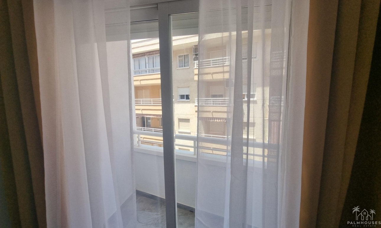 Herverkoop - Appartement - Torrevieja - Estacion de autobuses