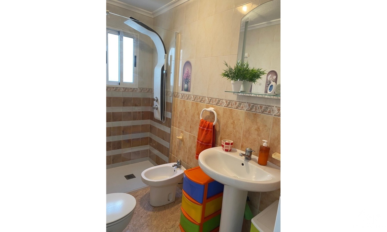 Herverkoop - Appartement - Torrevieja - Estacion de autobuses