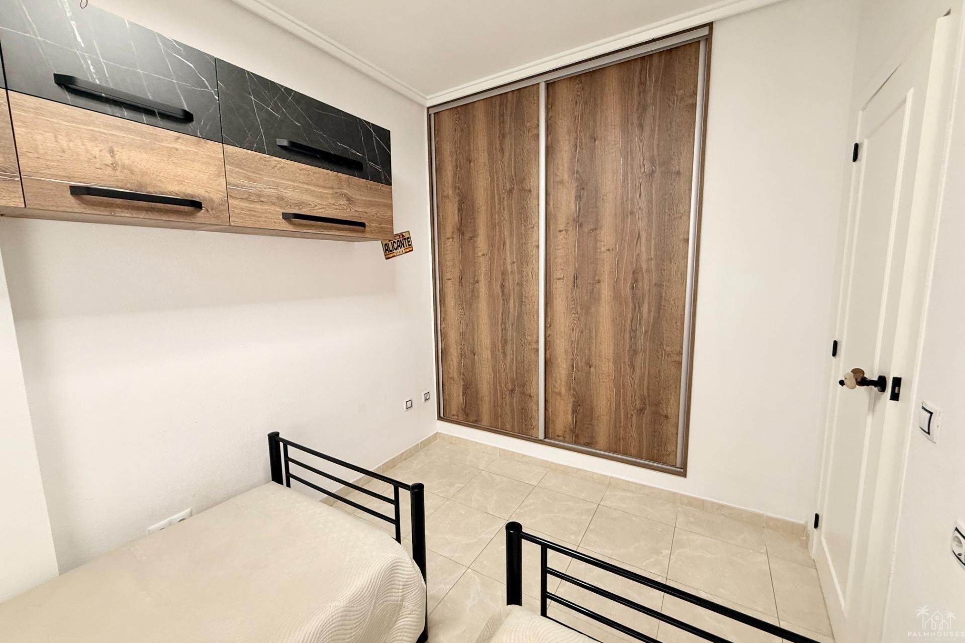 Herverkoop - Appartement - Torrevieja - Estacion de autobuses