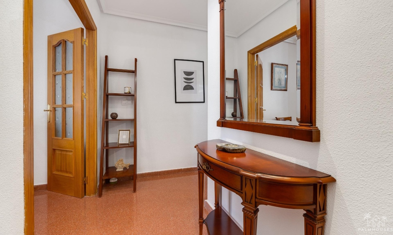 Herverkoop - Appartement - Torrevieja - Paseo maritimo