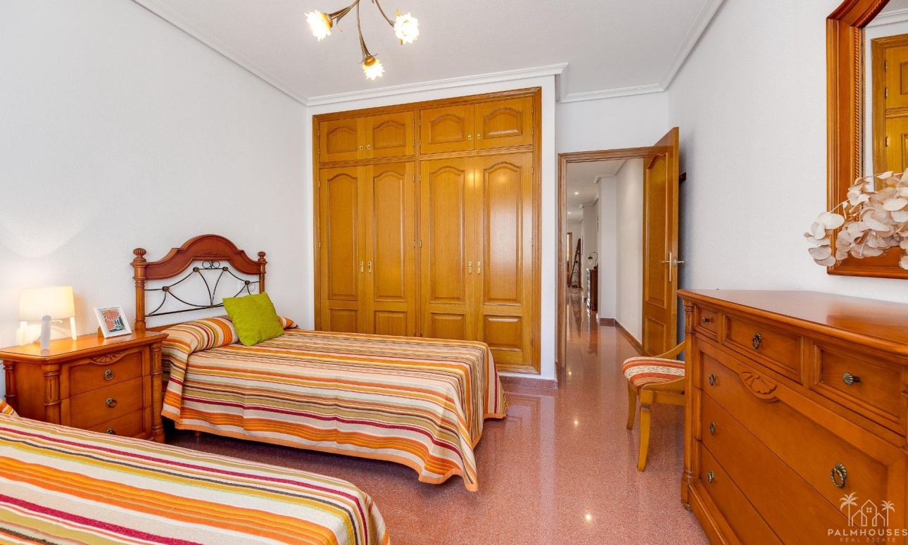 Herverkoop - Appartement - Torrevieja - Paseo maritimo