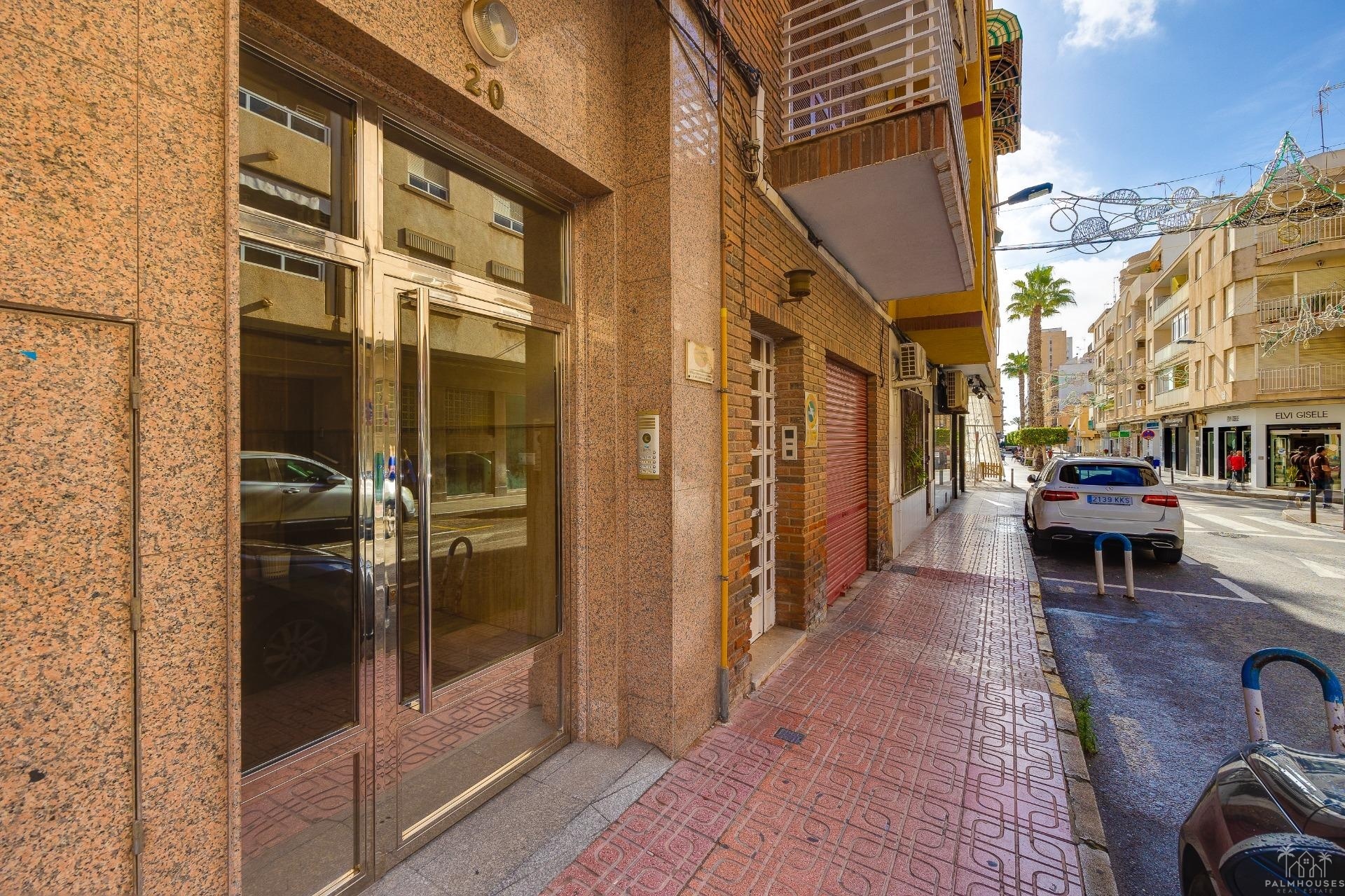 Herverkoop - Appartement - Torrevieja - Paseo maritimo