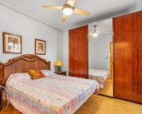 Herverkoop - Appartement - Torrevieja - Paseo maritimo
