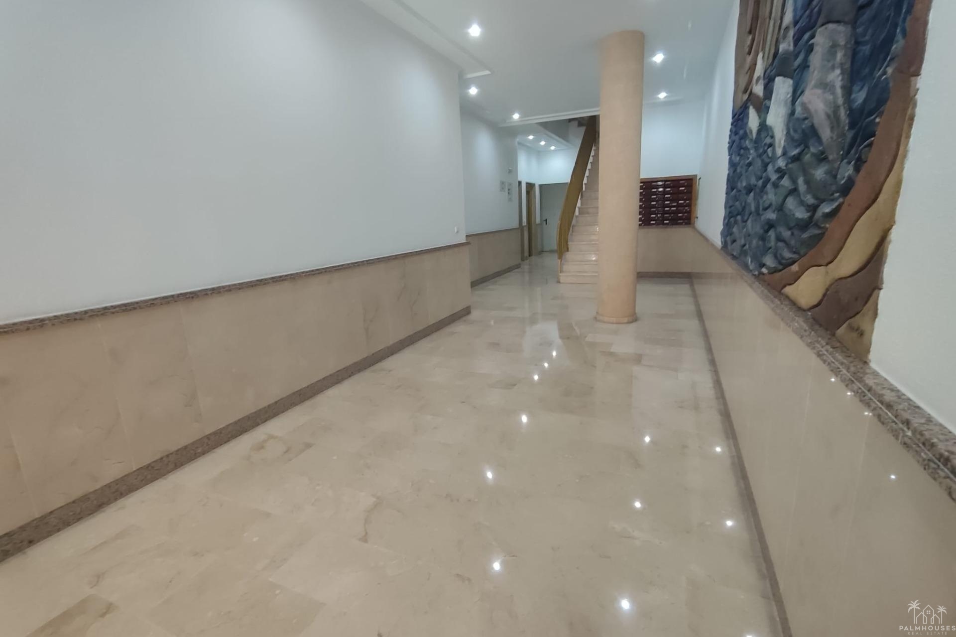 Herverkoop - Appartement - Torrevieja - Paseo maritimo