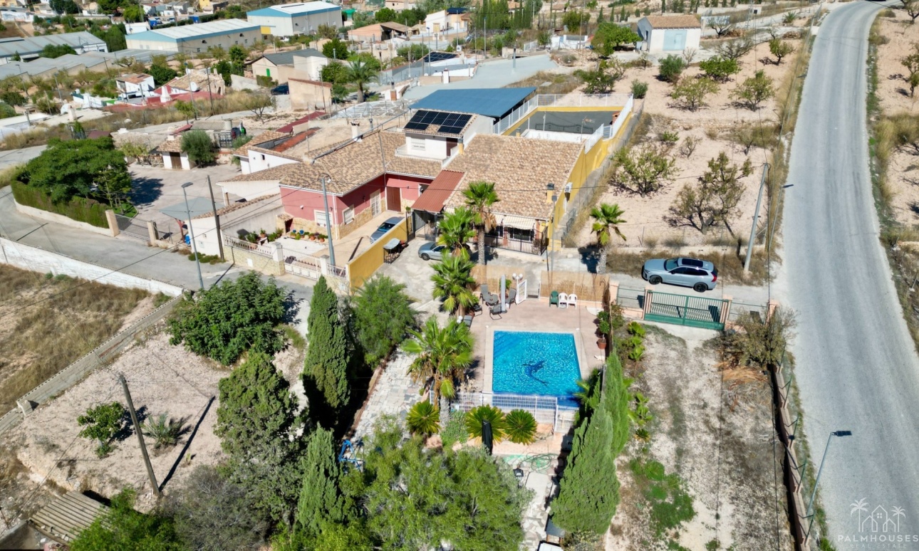 Herverkoop - Cave home - Algueña