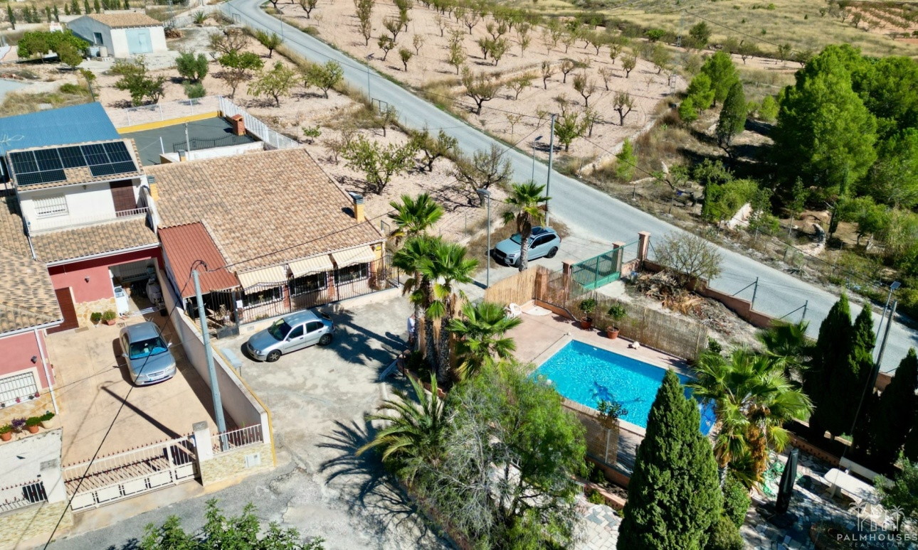 Herverkoop - Cave home - Algueña