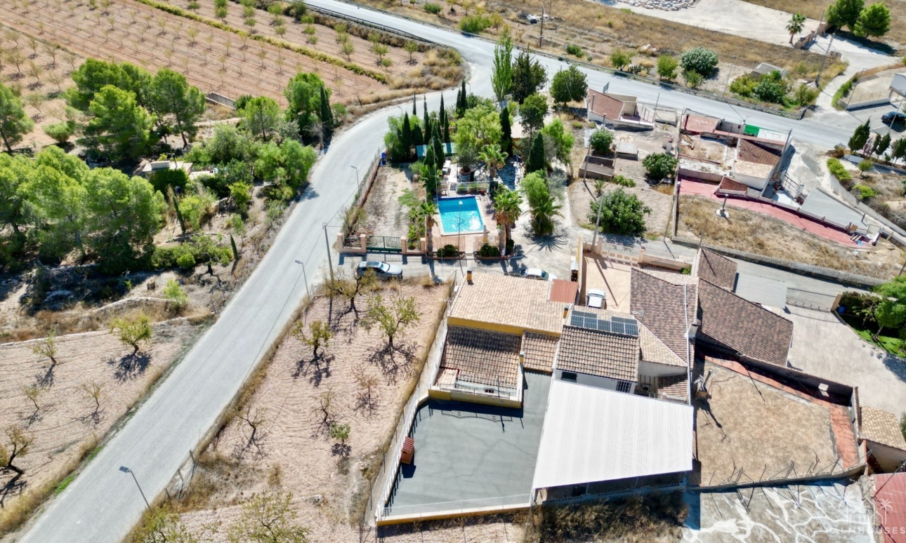 Herverkoop - Cave home - Algueña