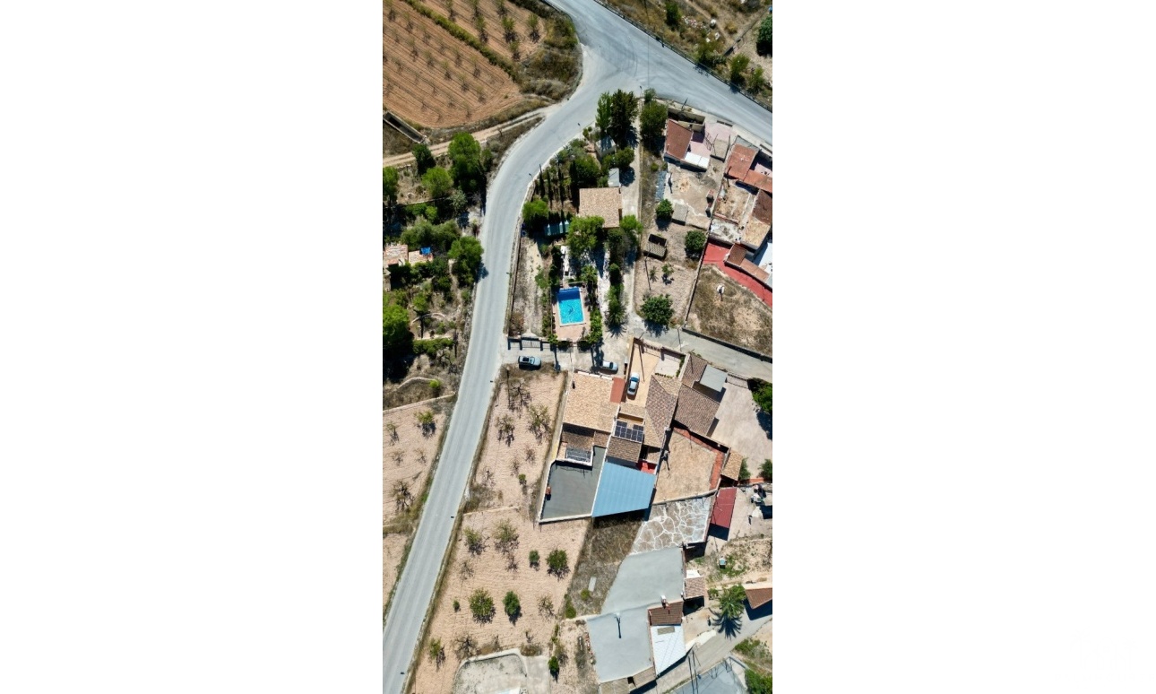 Herverkoop - Cave home - Algueña