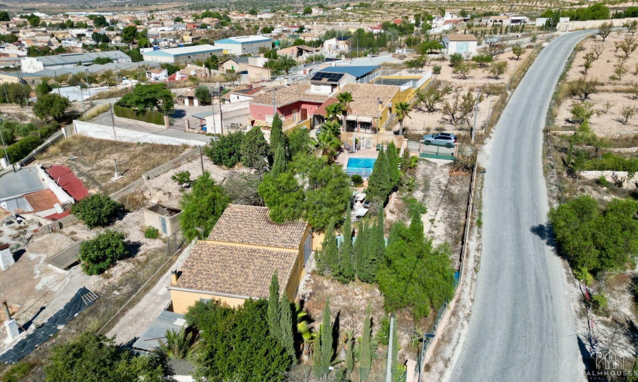 Herverkoop - Cave home - Algueña