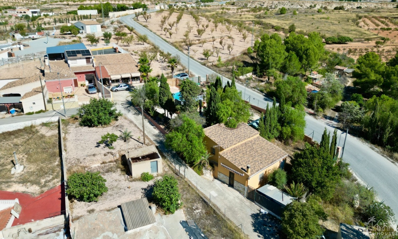 Herverkoop - Cave home - Algueña