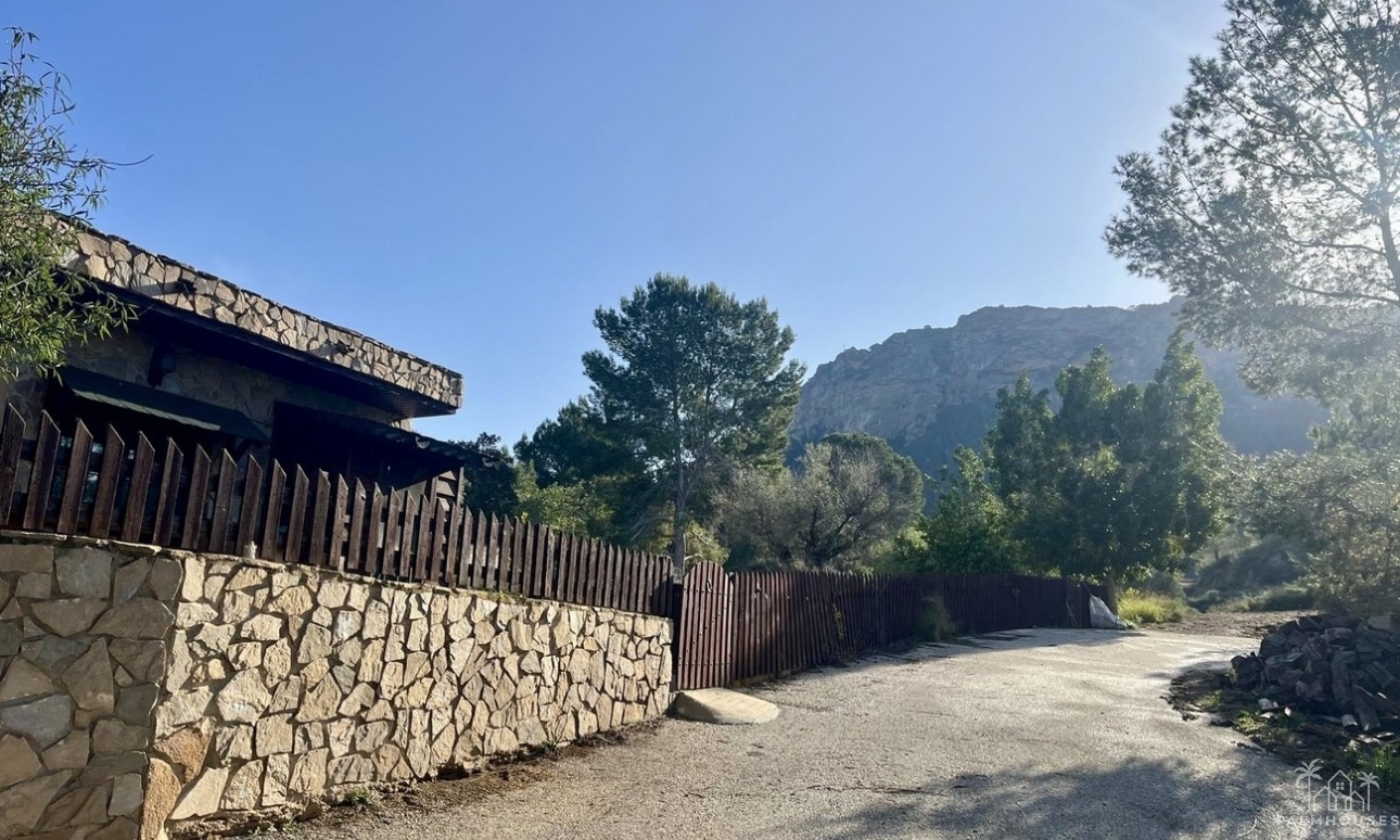 Herverkoop - Finca - Gea Y Truyols - Sierra de Columbares Natural Park