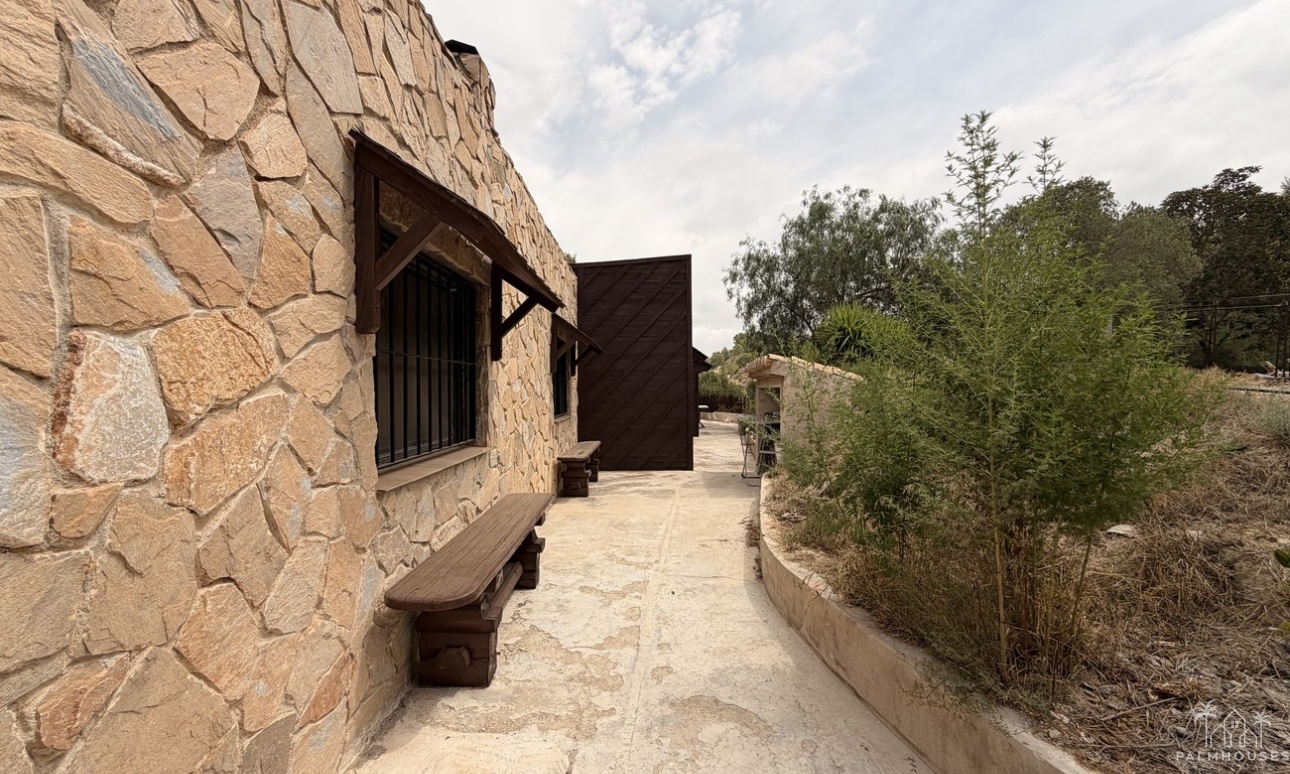 Herverkoop - Finca - Gea Y Truyols - Sierra de Columbares Natural Park
