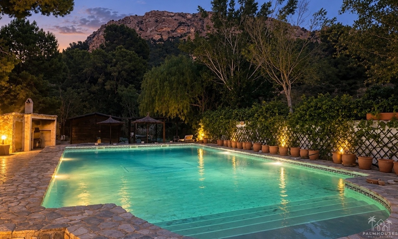 Herverkoop - Finca - Gea Y Truyols - Sierra de Columbares Natural Park