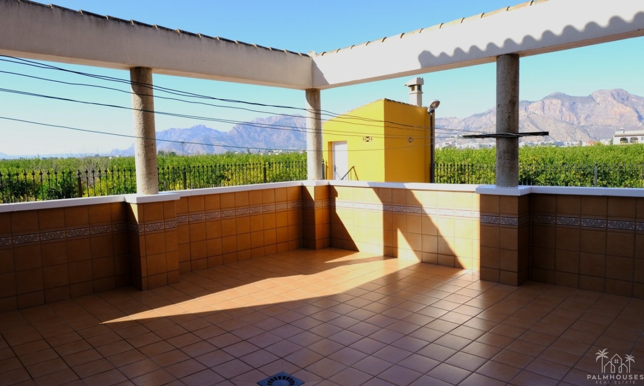 Herverkoop - Finca - Orihuela