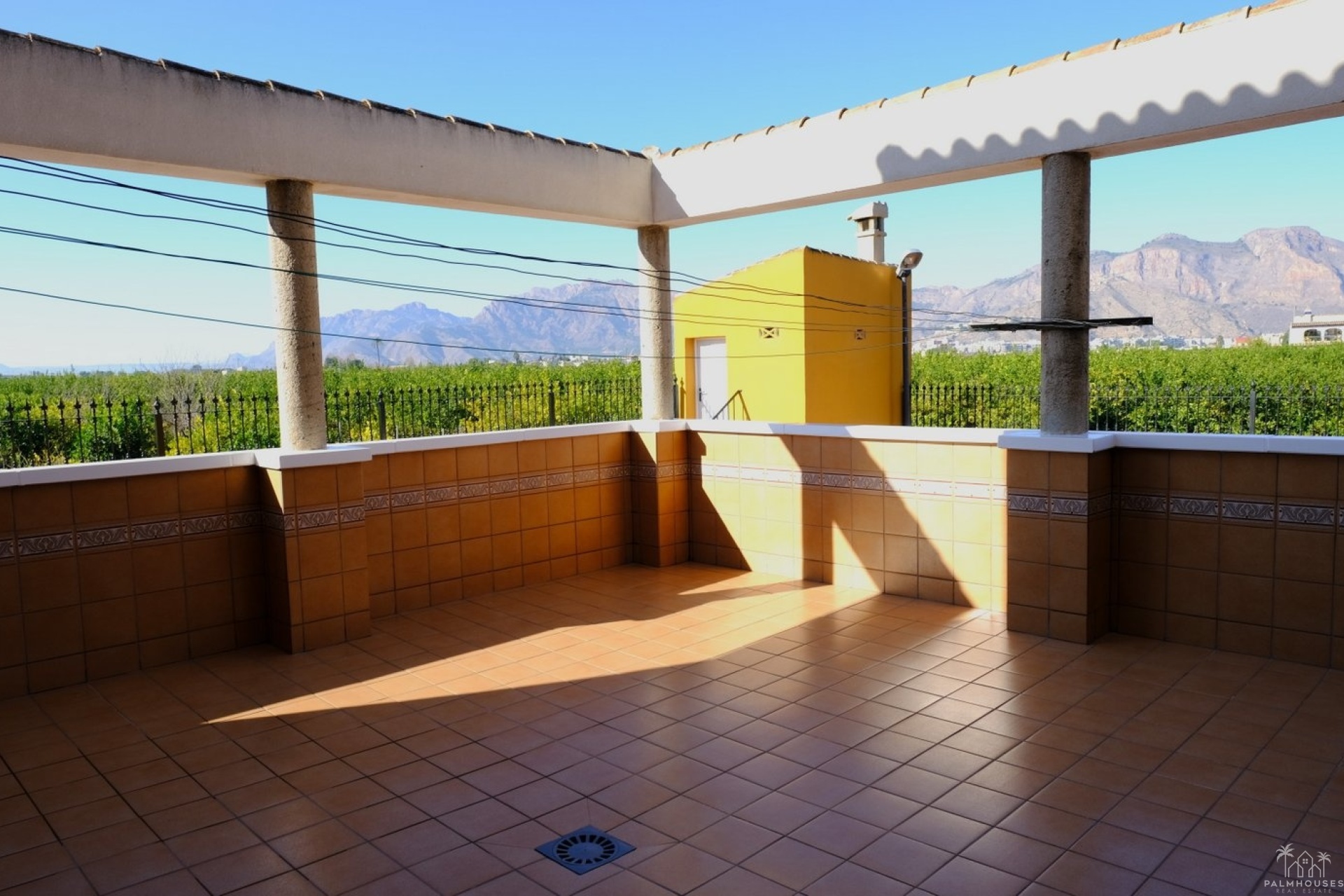 Herverkoop - Finca - Orihuela