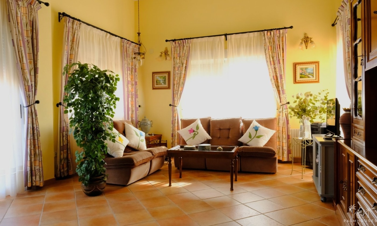 Herverkoop - Finca - Orihuela