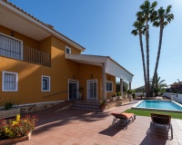Herverkoop - Finca - Orihuela