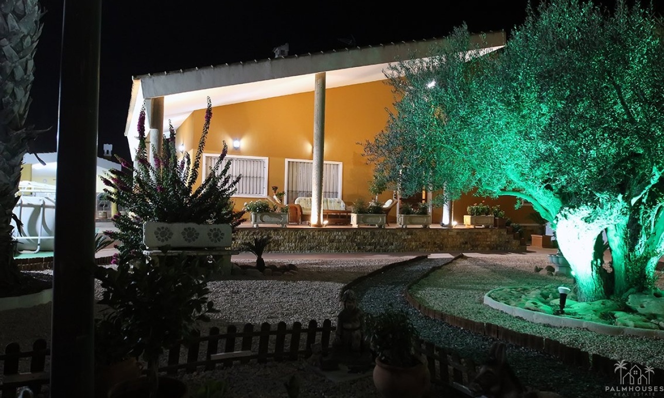Herverkoop - Finca - Orihuela