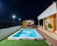 Herverkoop - Finca - Orihuela