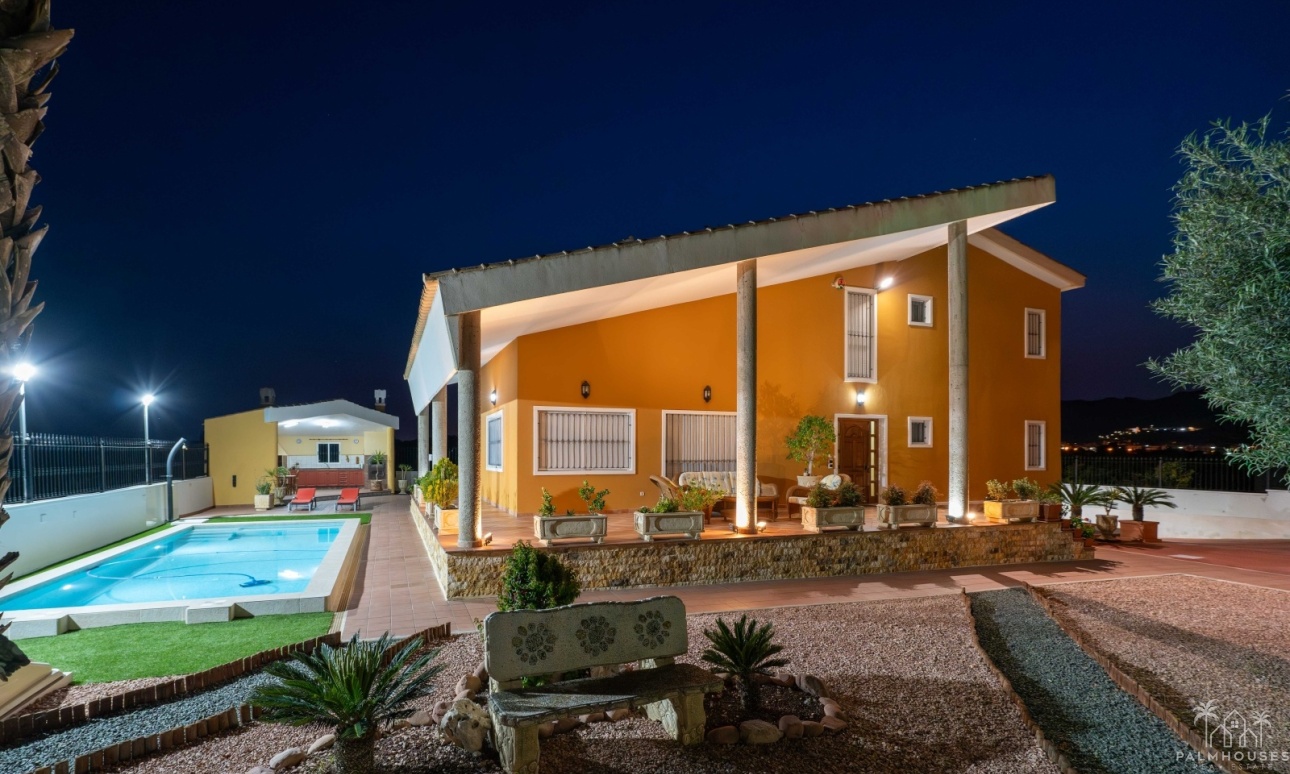 Herverkoop - Finca - Orihuela