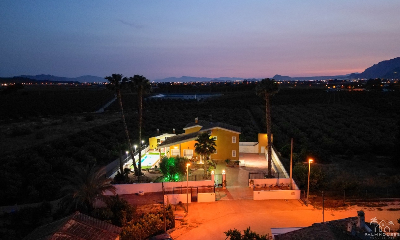 Herverkoop - Finca - Orihuela
