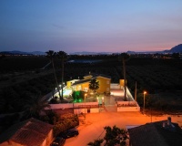 Herverkoop - Finca - Orihuela