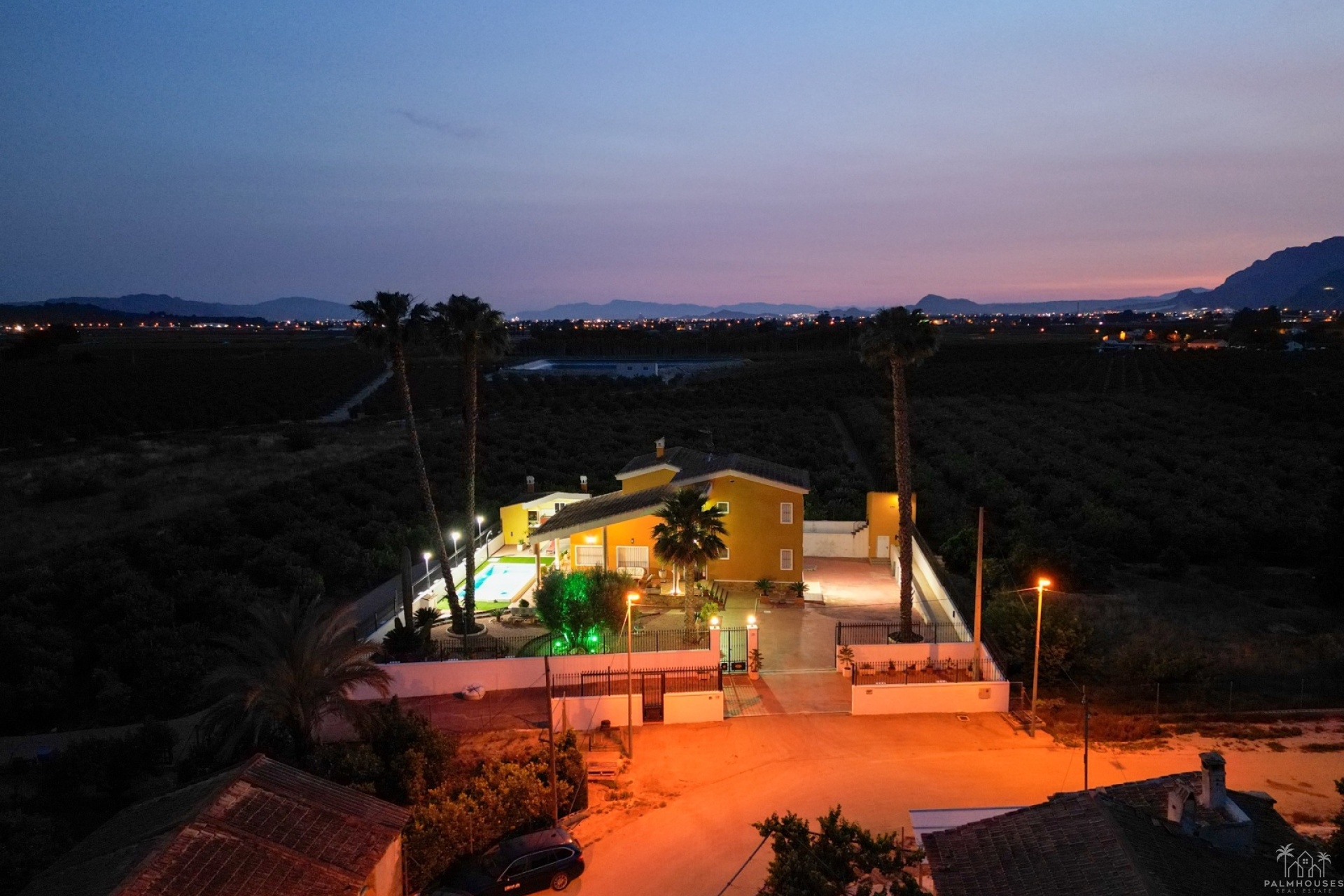 Herverkoop - Finca - Orihuela