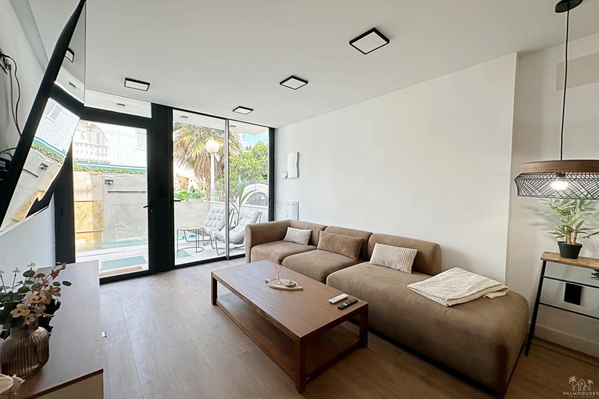Herverkoop - Huis - Torrevieja - Aguas Nuevas