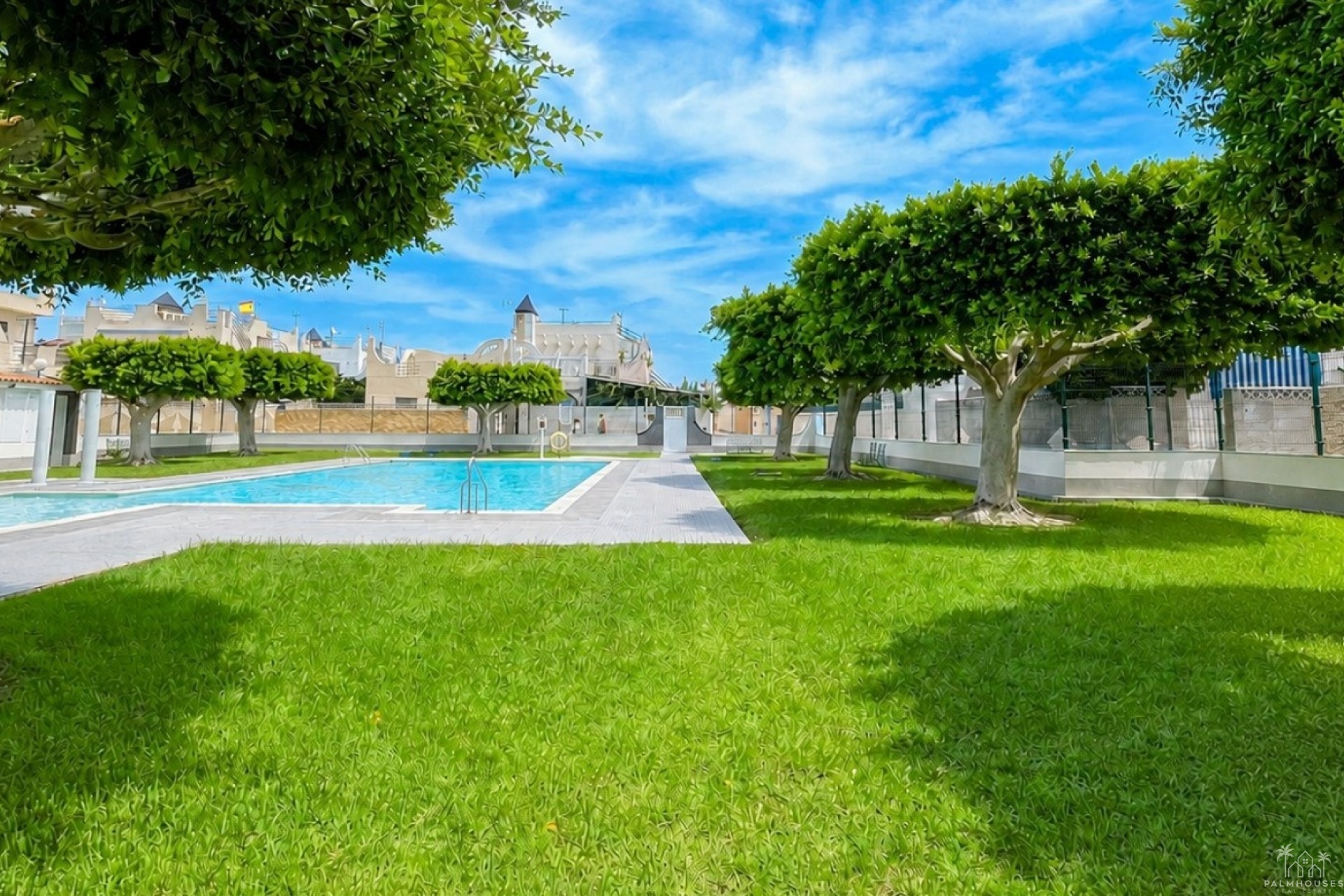 Herverkoop - Huis - Torrevieja - La Siesta - El Salado -  Torreta