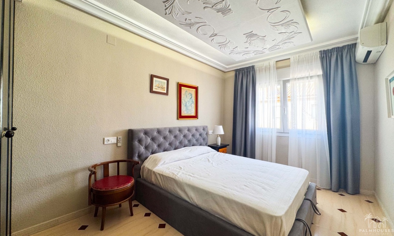 Herverkoop - Huis - Torrevieja - Playa De La Mata