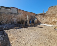 Herverkoop - Plot - Pinoso - Pinoso Centro