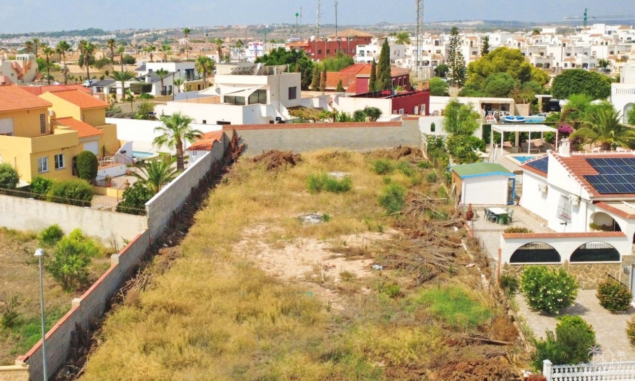 Herverkoop - Plot - Torrevieja - Los Balcones
