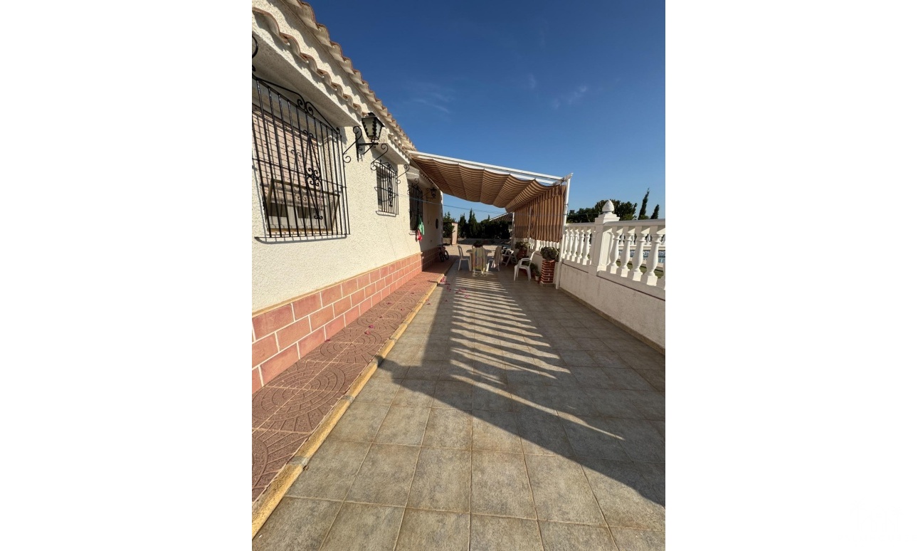 Herverkoop - Villa - Albatera - Partida Lomas