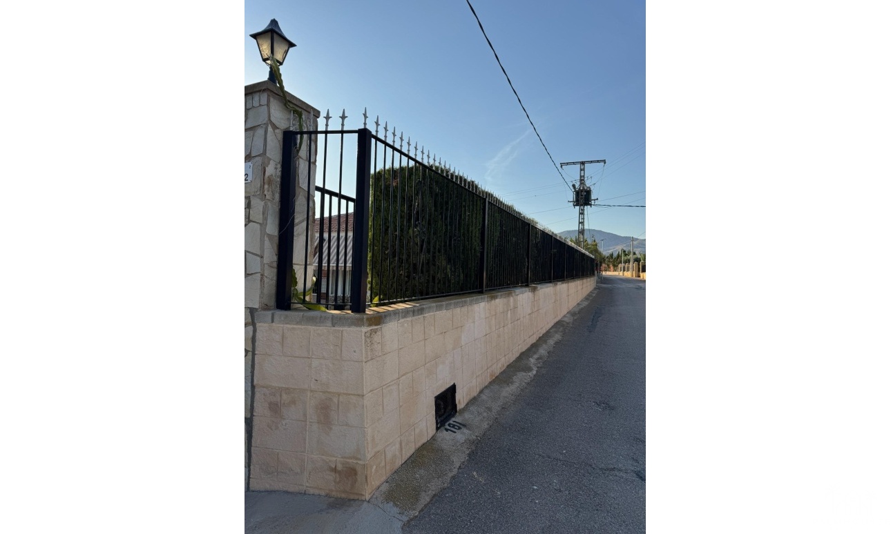 Herverkoop - Villa - Albatera - Partida Lomas