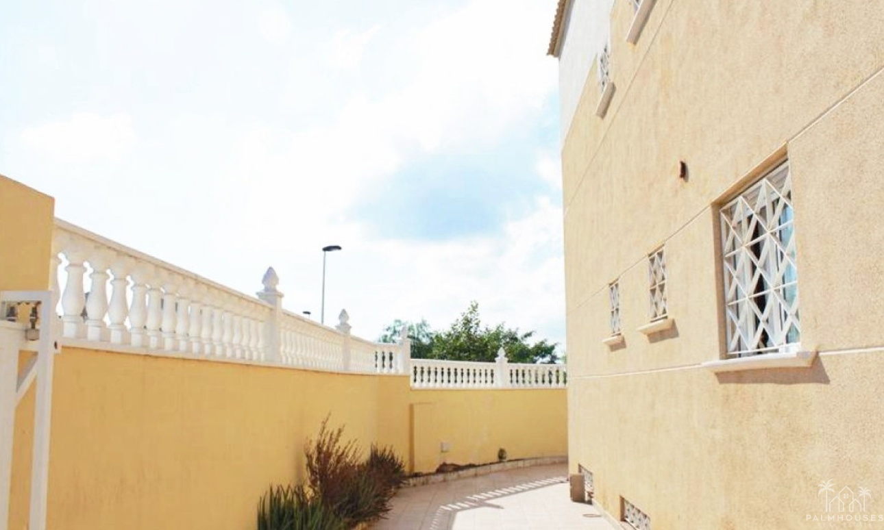 Herverkoop - Villa - Alicante City - La Torreta