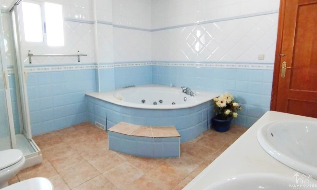 Herverkoop - Villa - Alicante City - La Torreta