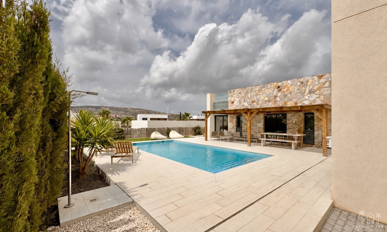 Herverkoop - Villa - Alicante - Costa Blanca