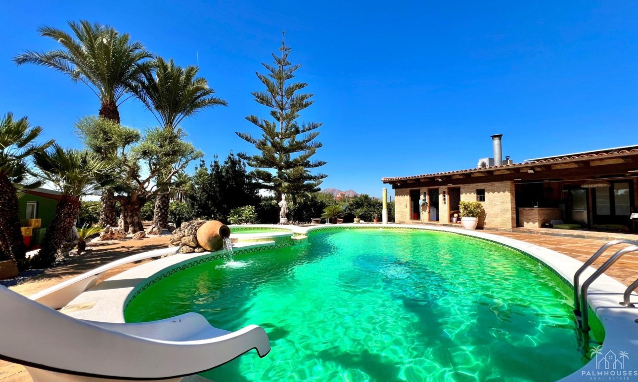 Herverkoop - Villa - Almoradi - Comunidad Valenciana
