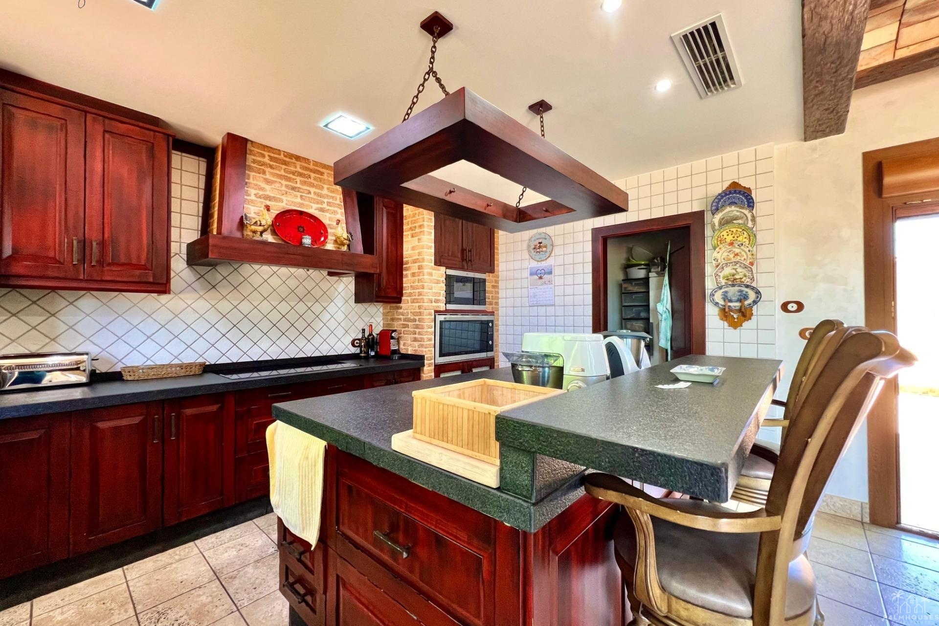 Herverkoop - Villa - Almoradi - Comunidad Valenciana